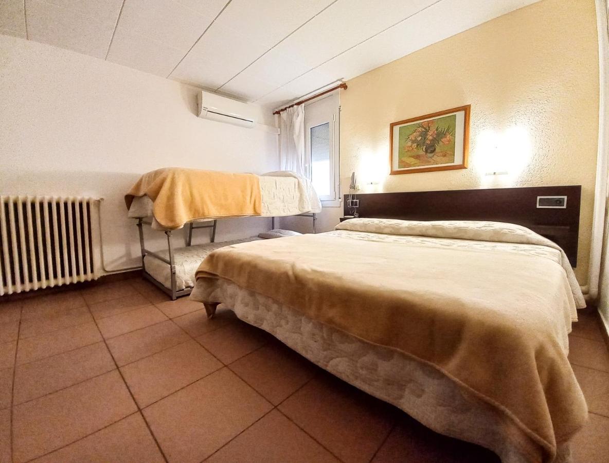 Hotel Alegret Tremp Exterior foto